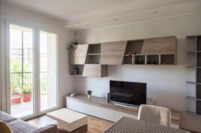 Modern Flat With Balcony